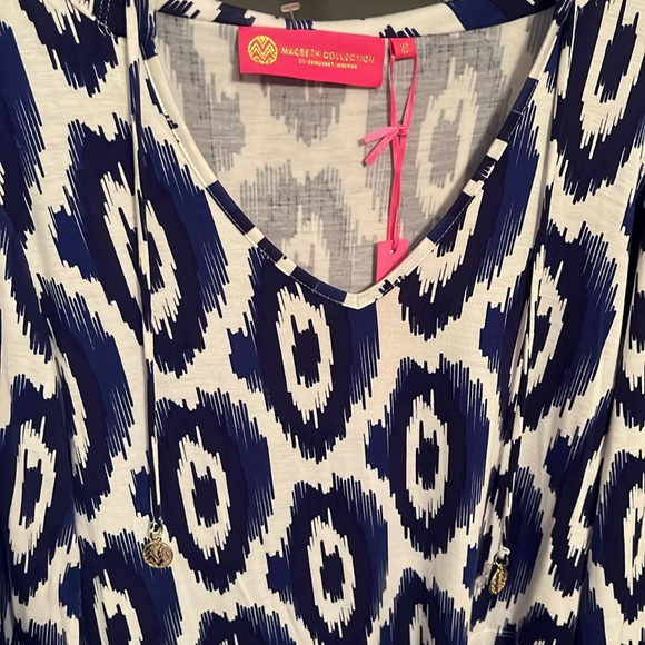 Macbeth Collection by Margaret Joseph’s Hooded Coverup with gold details - Picture 3 of 12